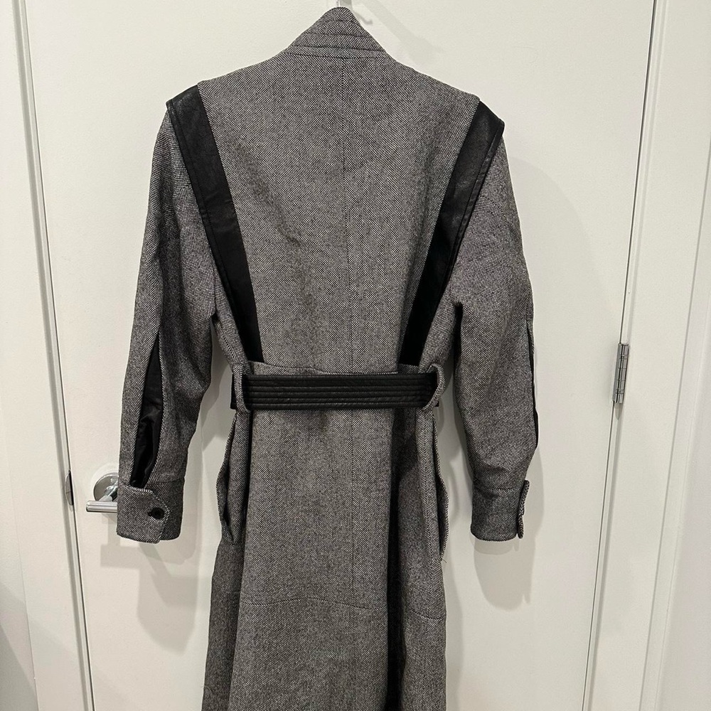 Wool coat - Picture 7 of 9